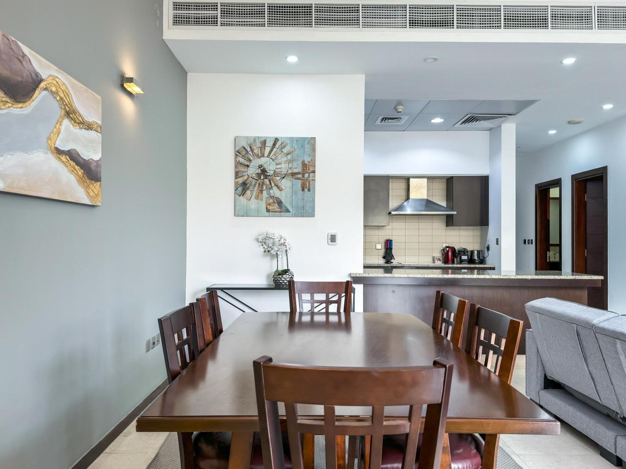 Modern Beachfront 1Br Apartment - Tiara Residence Дубай Екстериор снимка